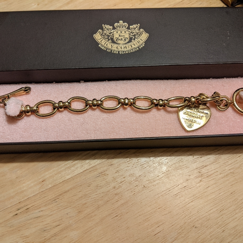 Bracelet
